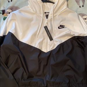 NIKE wind breaker